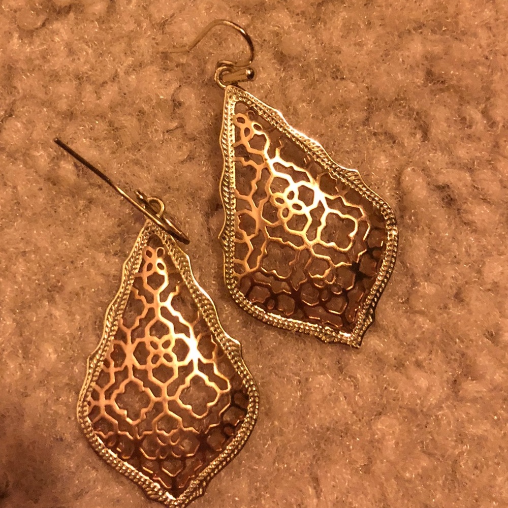 Kendra Scott Addie earrings